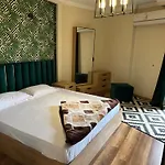 Luxurious Apartment In Cairo