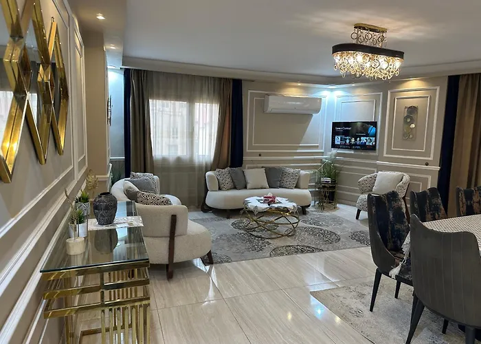Luxurious Apartment In Cairo